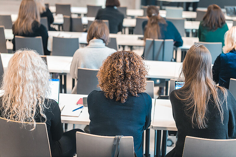 Doktorantūras studijas LU nemainīgi pieprasītas: īpaši populāras tiesību un humanitārās zinātnes