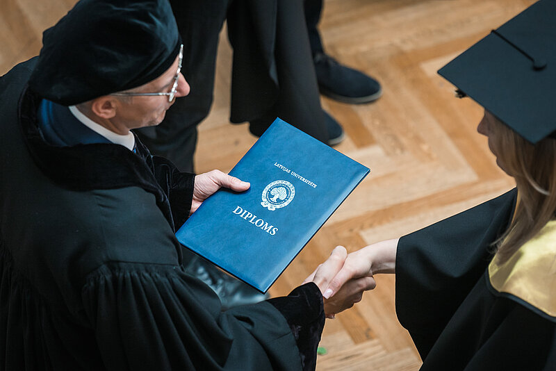 Latvijas Universitātes absolventiem - visaugstākā nodarbinātība valstī 