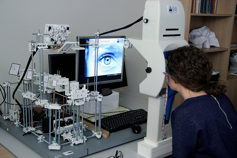 With the support of the LU Foundation and "Mikrotīkls", ORZN researchers are developing a methodology for assessing eye movements in children with reading disabilities 