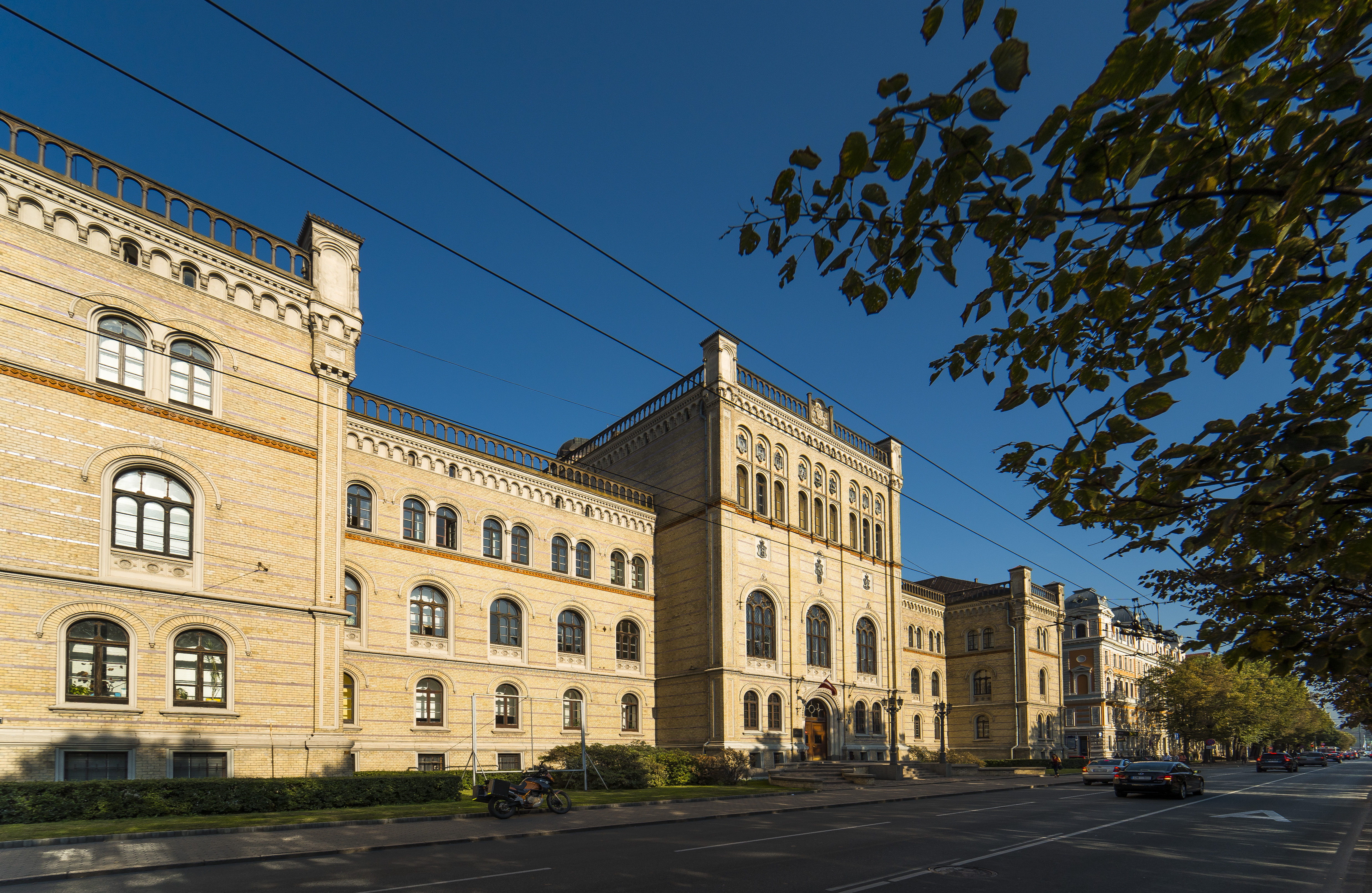Latvijas Universitātes galvenā ēka Raiņa bulvārī 19